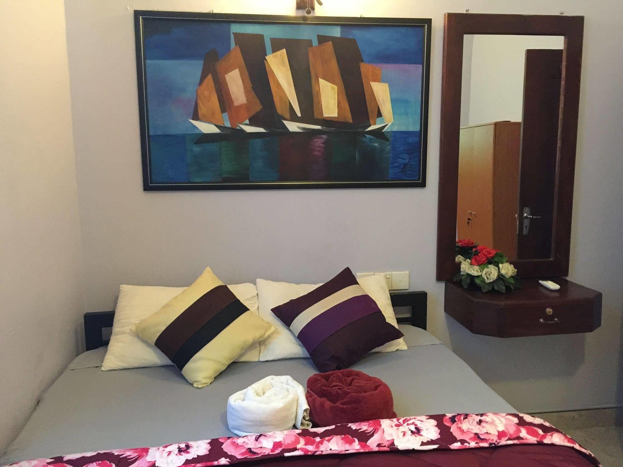 Milano Residencies Hotel Negombo Exterior foto